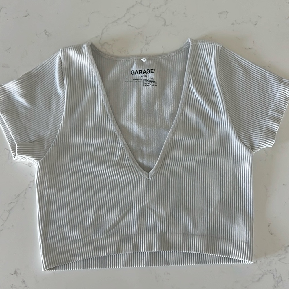 garage cropped white tshirt